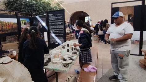 Niños de San Felipe aprenden el arte del barro para preservar la