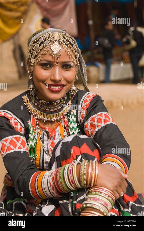 Portrait Kalbelia Dancer Hi Res Stock Photography And Images Alamy