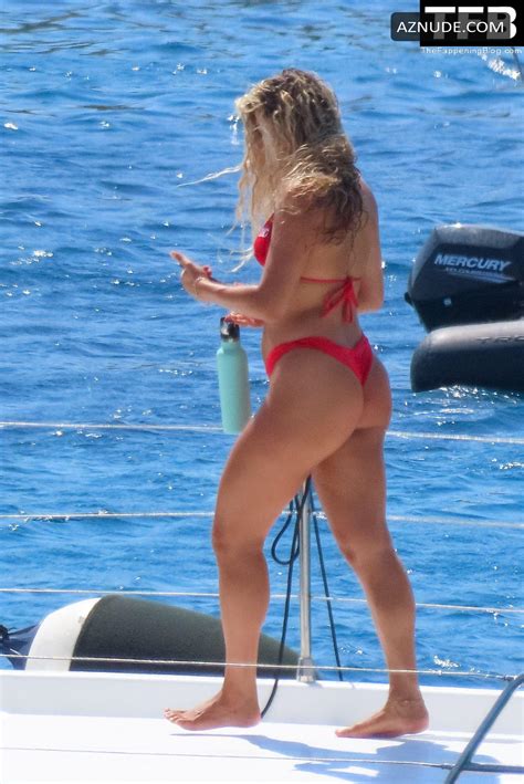 Antigoni Buxton Sexy Seen Flaunting Her Hot Bikini Body On A Boat With Tonia In Mykonos AZNude
