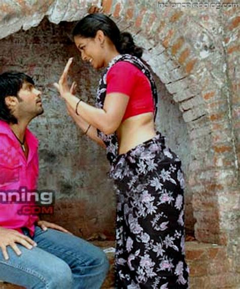 Pooja Umashankar Tamil Actress 25 Hot Saree Photo Starcelebblog