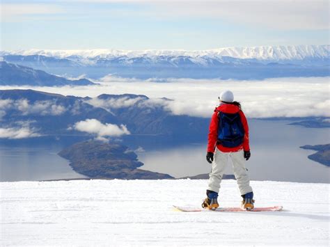 Skiing & Snowboarding In New Zealand are So Famous, But Why?