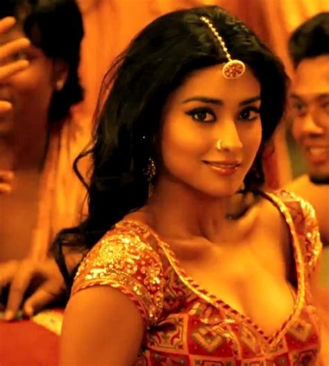 Naked Shriya Saran In Zila Ghaziabad