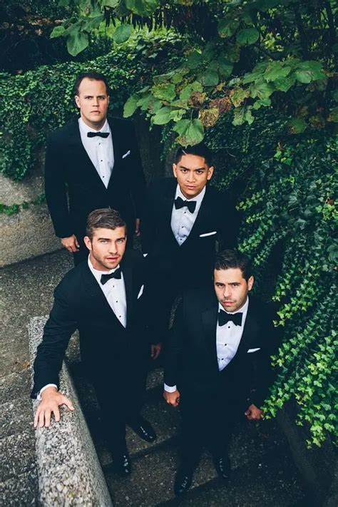 2017 Custom Made Black Groomsman Suit Slim Fit Mens Wedding Prom Party