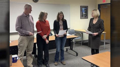 New and returning board members sworn in to Washougal School District ...