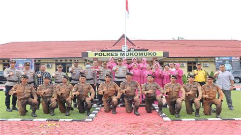 Polres Mukomuko Gelar Upacara Pembaretan Bintara Remaja Angkatan 48