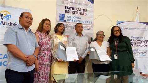 Con entrega de escrituras gobierno de Sergio Salomón brinda certeza