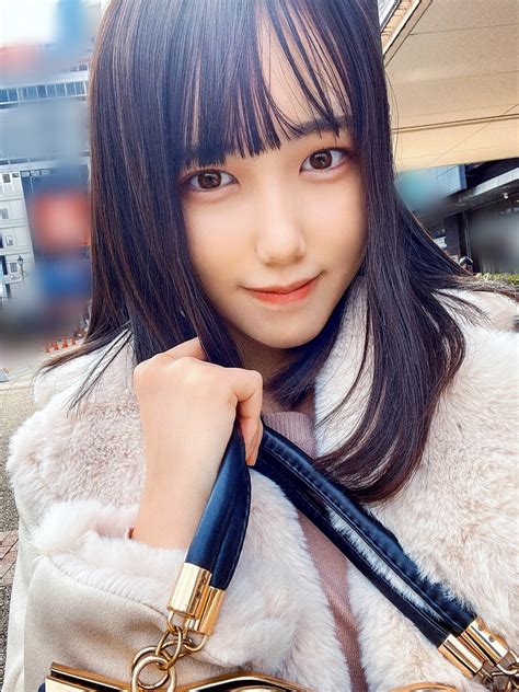 素人女子大生【限定】くるみちゃん20歳 引き締まったスレンダーなボディが目立つ長身女子大生！清楚系な見た目とは裏腹にゴム無しを許してくれる淫乱