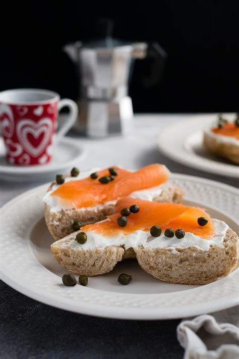 Lox and Cream Cheese Bagels with Capers Recipe – Dillan Kane