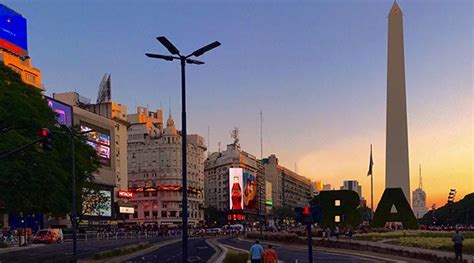 Avenida 9 De Julio The Most Important Boulevard In Buenos Aires