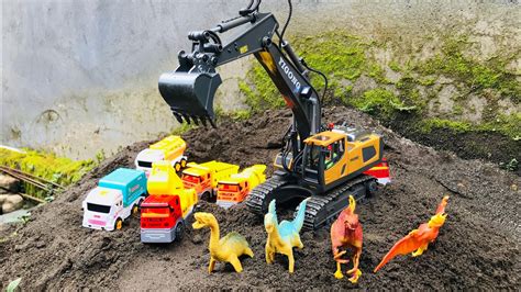 Excavator Mendaki Gunung Pasir Dan Menggali Dinosaurus Youtube