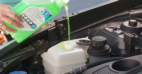 Can You Mix Blue and Green Coolant? [Answered] - Honda The Other Side