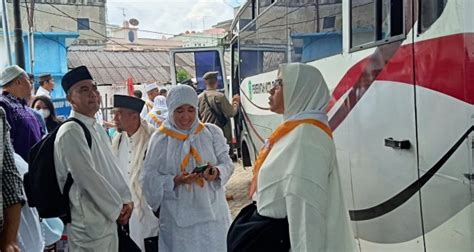 Sambut Kedatangan Jemaah Haji Di Pelabuhan SBP Zulhidayat Jemaah