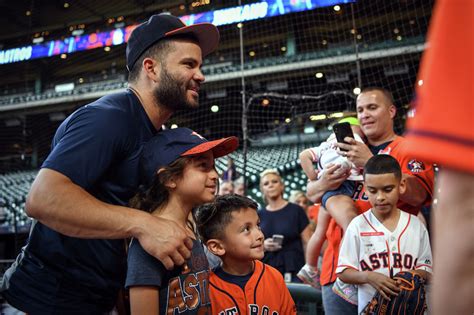 Jose Altuve Has Special Place In Hearts Of Astros Fans