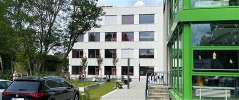 Einweihungsfeier am Friedrich Schiller Gymnasium in Königs