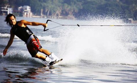 14 Watersports In Goa That You Must Add to Your Bucketlist