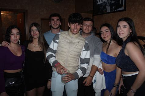 Galer A Los Salmantinos Contin An La Fiesta En Los Pubs Y Discotecas