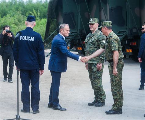 Będzie więcej sił policyjnych na granicy polsko białoruskiej Premier