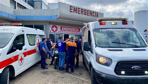 Cuatros Heridos Al Colisionar Una Moto Con Tres Pasajeros Contra Un