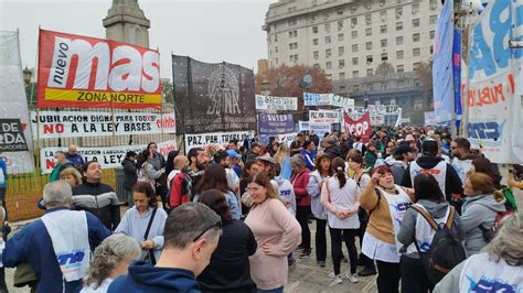 Parte De La Cgt El Kirchnerismo La Izquierda Y Organizaciones Sociales Concentran Contra La