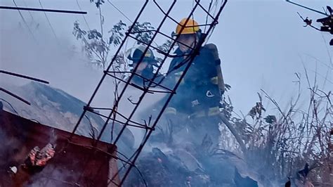 Incendio Deja En La Calle A Humilde Familia Diario La Tribuna