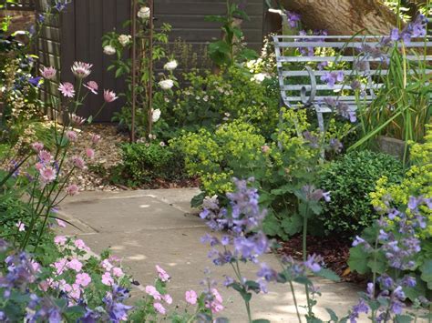 Georgian townhouse garden - Traditional - Landscape - London - by Jenny ...