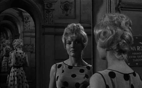 Cléo From 5 To 7 1962 The Public Reflection Of A Self High On Films