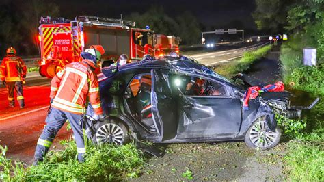 Drei Verletzte Nach Unfall Auf Karlsruher S Dtangente