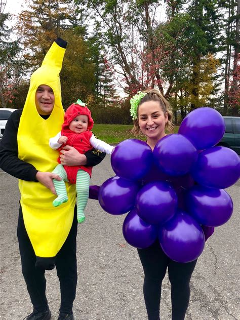 Sweet and Creative Halloween Costume Idea for the Whole Family