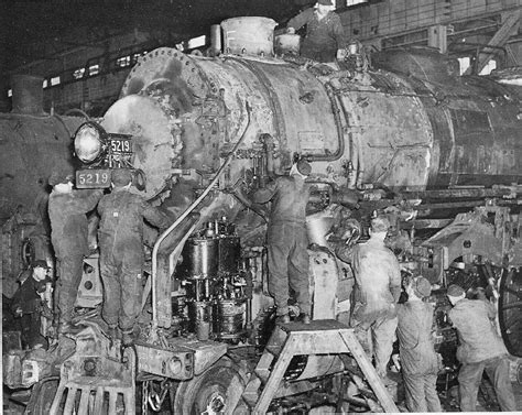 Pin by Stephen L. on steam engines and tractors | Locomotive, Old ...