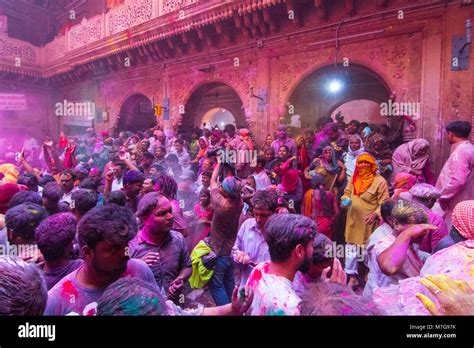 Banke bihari temple, vrindavan hi-res stock photography and images - Alamy