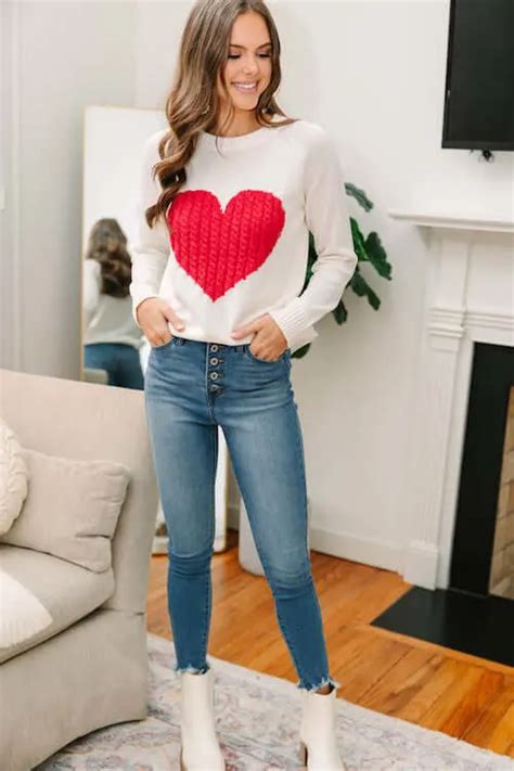 70 Cute Casual Valentines Day Outfits [2024] For Every Occasion Girl Shares Tips