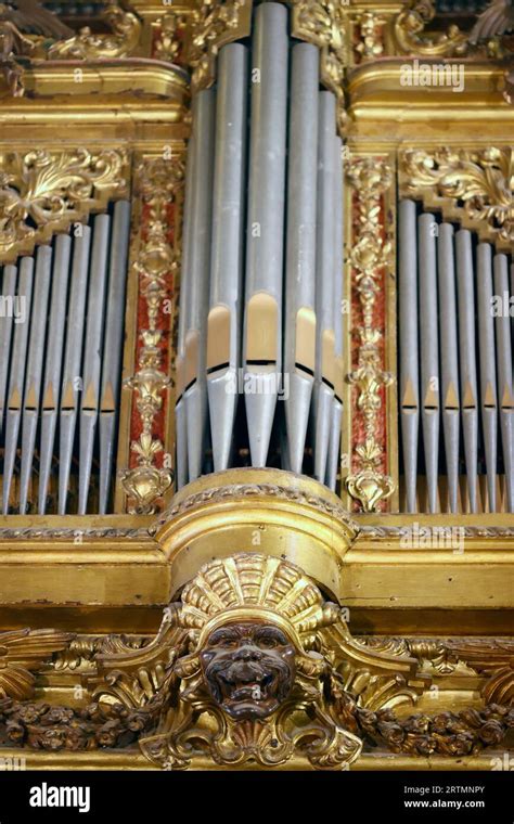 Braga Se Cathedral Baroque Pipe Organ Braga Portugal Stock Photo Alamy