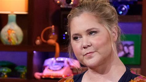 Amy Schumer Actress Reveals She Has Cushings Syndrome Bbc News