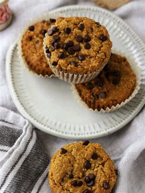 Gluten Free Banana Chocolate Chip Muffins The Pretty Bee