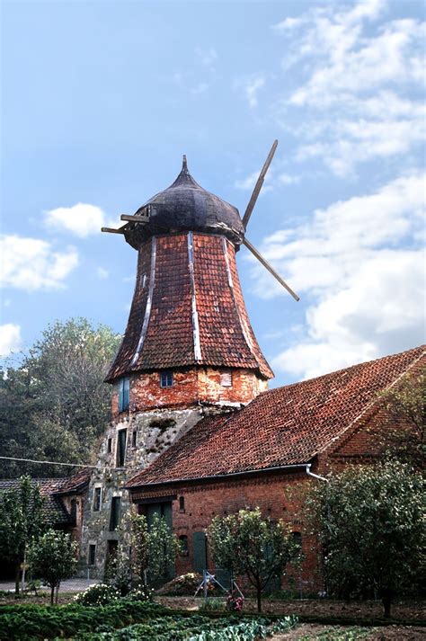 Mühlengeschichten kombinierte Wasser und Windmühle von Dunau