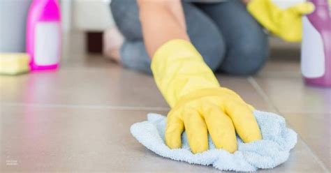 How To Clean Grout on Floor Tile — Pro Housekeepers