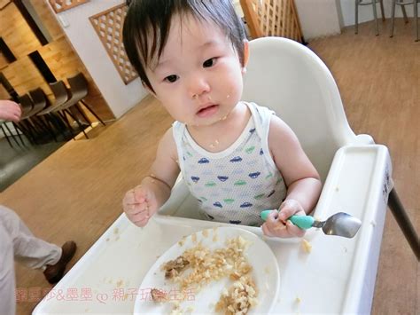 不當餵飯媽：把握三原則，就能讓孩子自己坐好吃飯 ⋆ 蜜豆莎