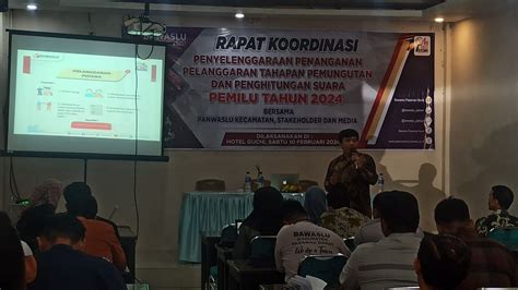 PEMILU 2024 Bawaslu Pasbar Minta Panwascam Perhatikan Setiap