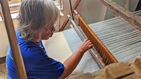 Iloilos Women Weavers Put A Traditional Spin On Sustainable Fashion