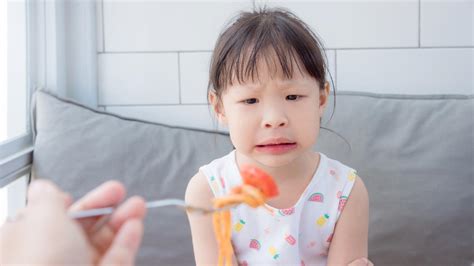 Picky Eater Adalah Suka Pilih Pilih Makanan Ini Penyebab Dan Cara