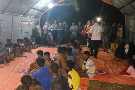 Polres 51 Pengungsi Rohingya Tiba Di Kabupaten Langkat ANTARA News