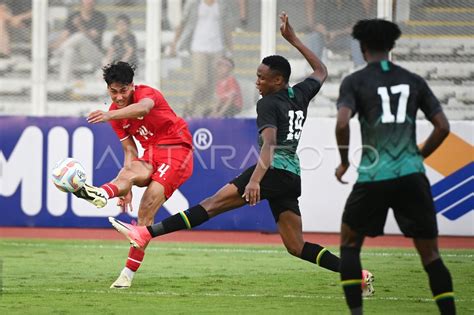 Pertandingan Uji Coba Timnas Indonesia Lawan Tanzania Antara Foto