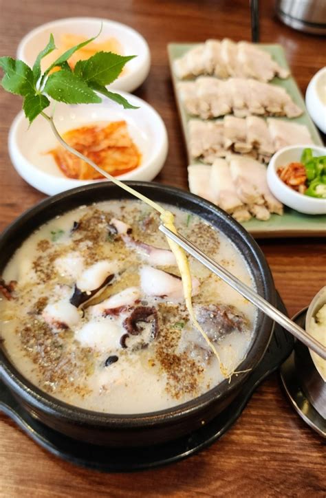 광교맛집 광교법조타운맛집 꿀꿀진순대국 문어순대국과 삼주는 순대국 네이버 블로그