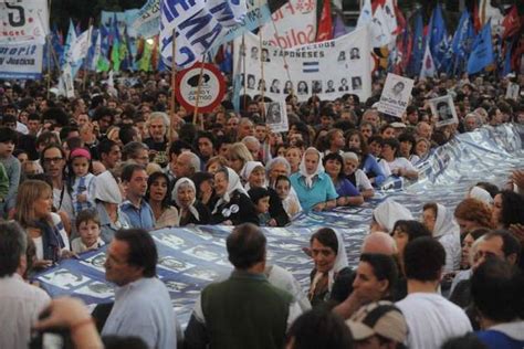 Actos Y Marchas En Todo El Pa S A A Os Del Golpe Militar Nexofin