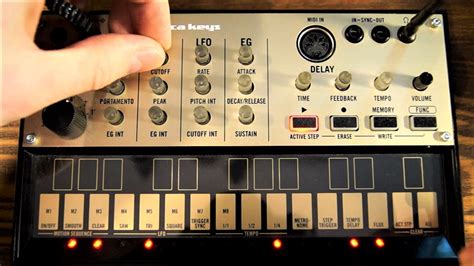 Korg Volca Keys Beautiful Arps And 128 Note Sequence Youtube