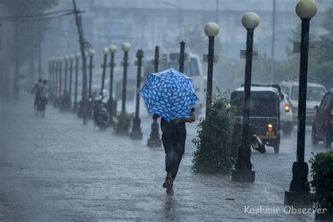 Moderate To Heavy Rains Forecast For Kashmir Valley Over Next 3 Days