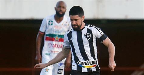 Ricardinho ressalta elenco em formação no Botafogo Coisas não vão