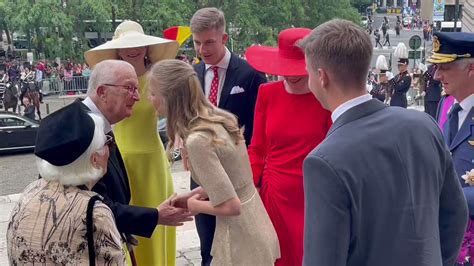 Wim Dehandschutter On Twitter Queen Mathilde Gives Queen Paola An