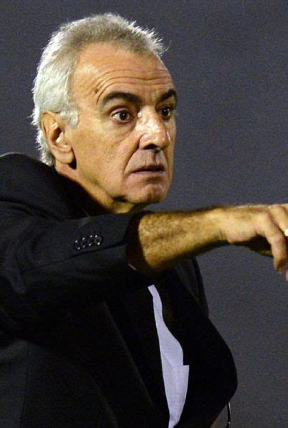 Jean Ferrari asegura que tienen al reemplazante de Jorge Fossati Está