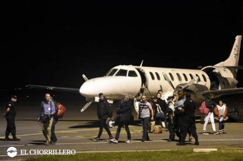 Alberto trajo sirios en un vuelo privado conseguir un avión sanitario